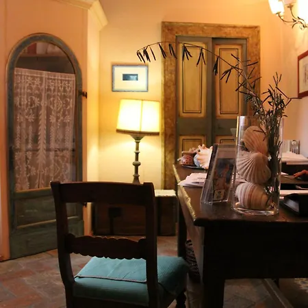 Di Porta Antica Σαν Μπενεντέτο ντελ Τρόντο