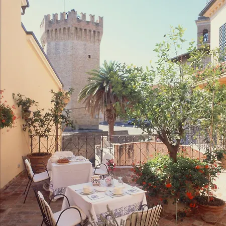 Di Porta Antica 3* Σαν Μπενεντέτο ντελ Τρόντο