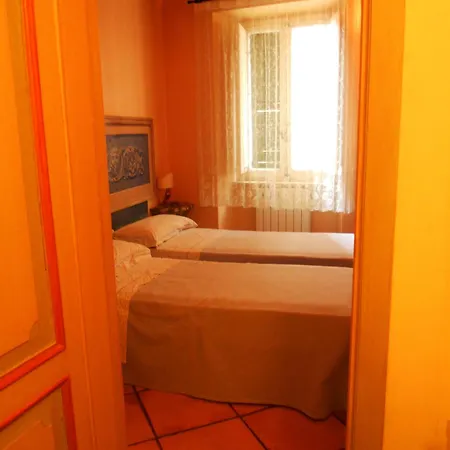 Oda ve Kahvaltı Di Porta Antica San Benedetto del Tronto